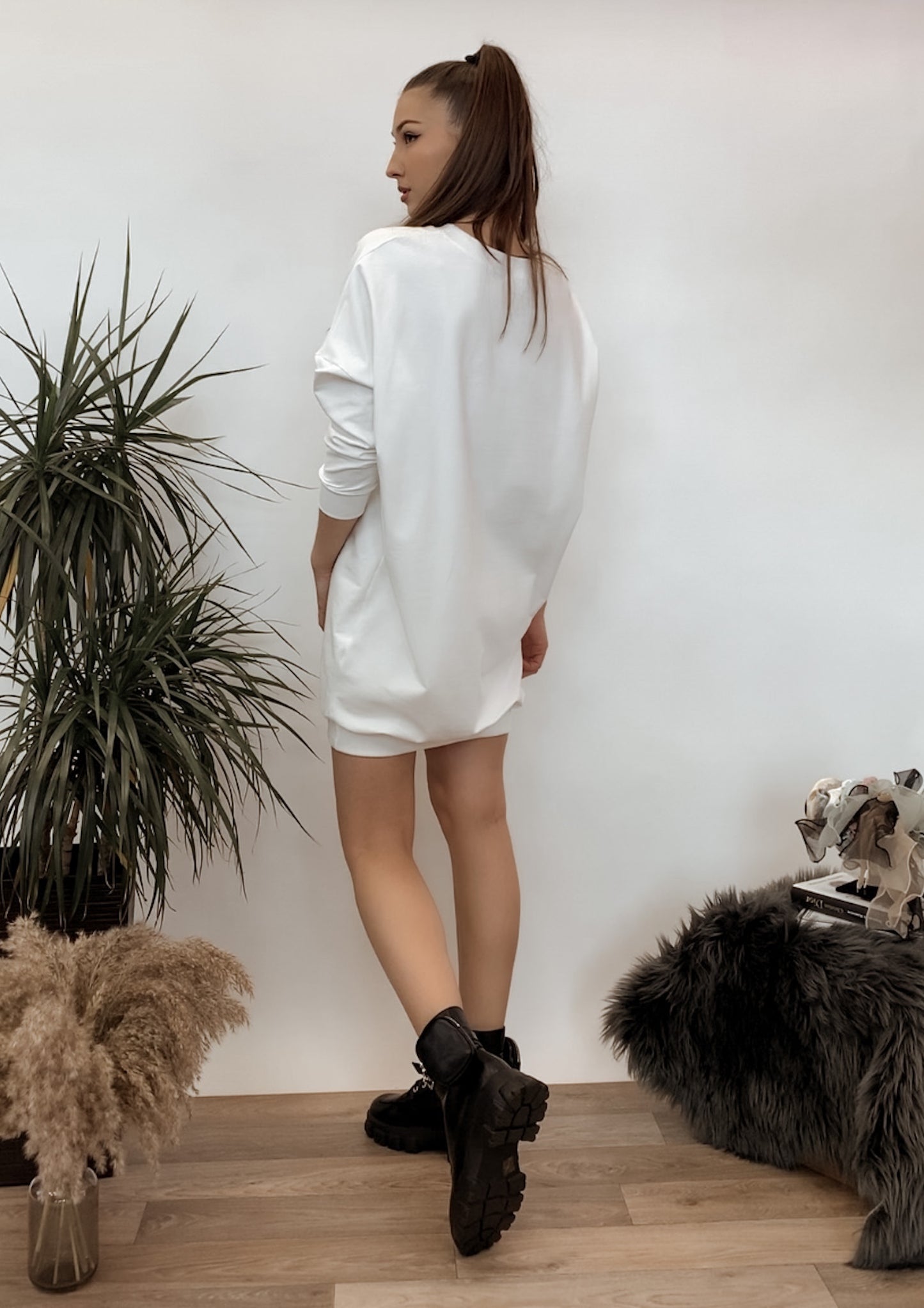 Bavlněné mikinové šaty - bílá